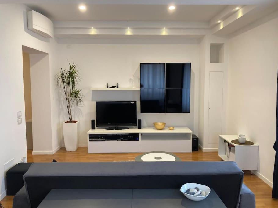 Thesan Lodge, Chic & Modern Design Apartment Grosseto Ngoại thất bức ảnh
